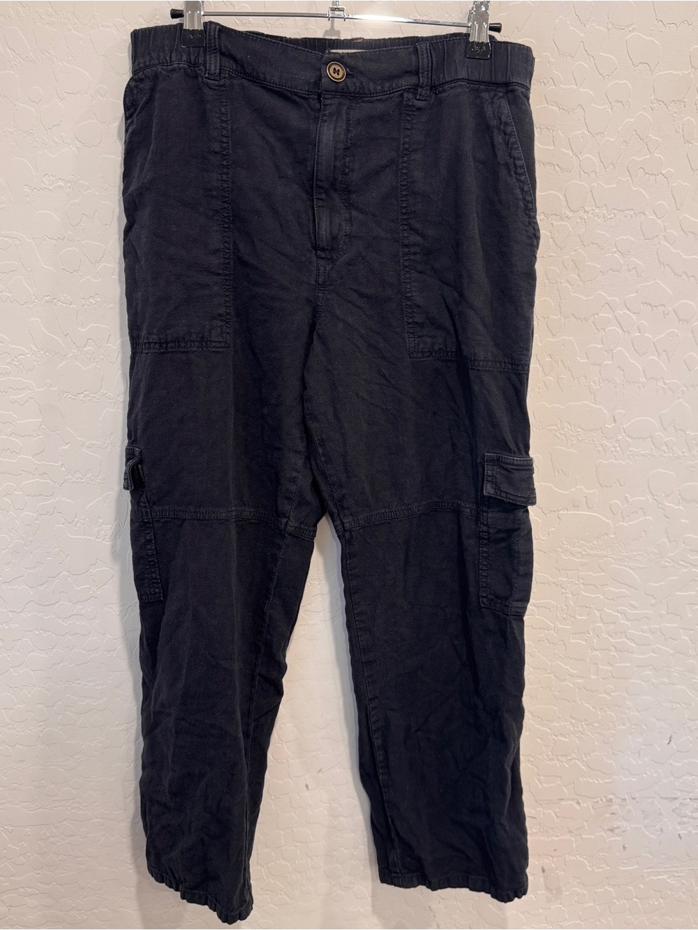 Pilcro Black Cropped Cargo Pants Womens Medium Capsule Quiet Luxury Summer